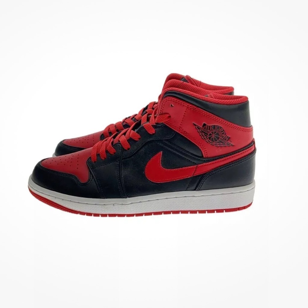 Nike Jordans 1’s mids red and black